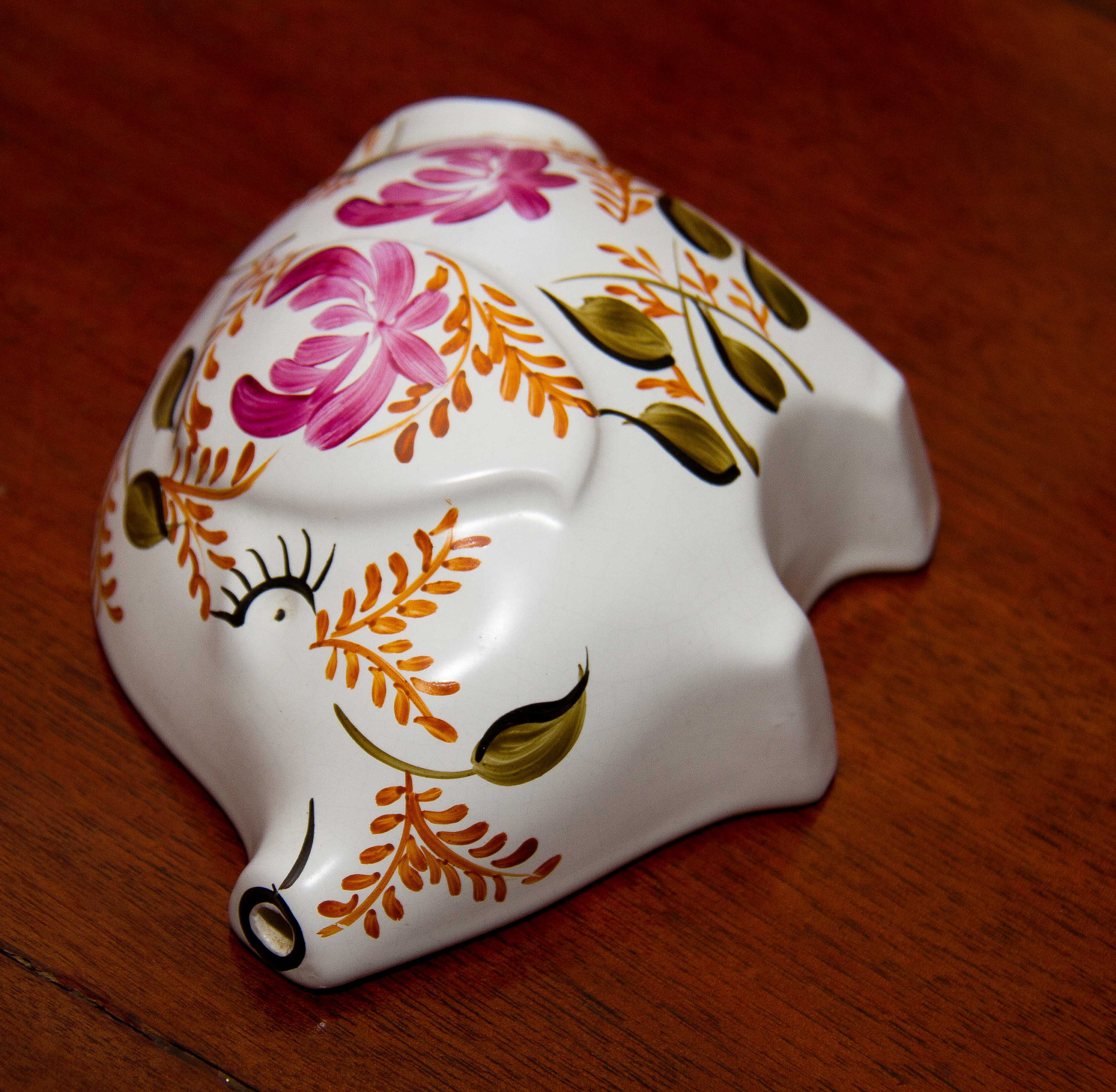 Arthur Wood hand painted vintage kitsch wall hanging pig decorative