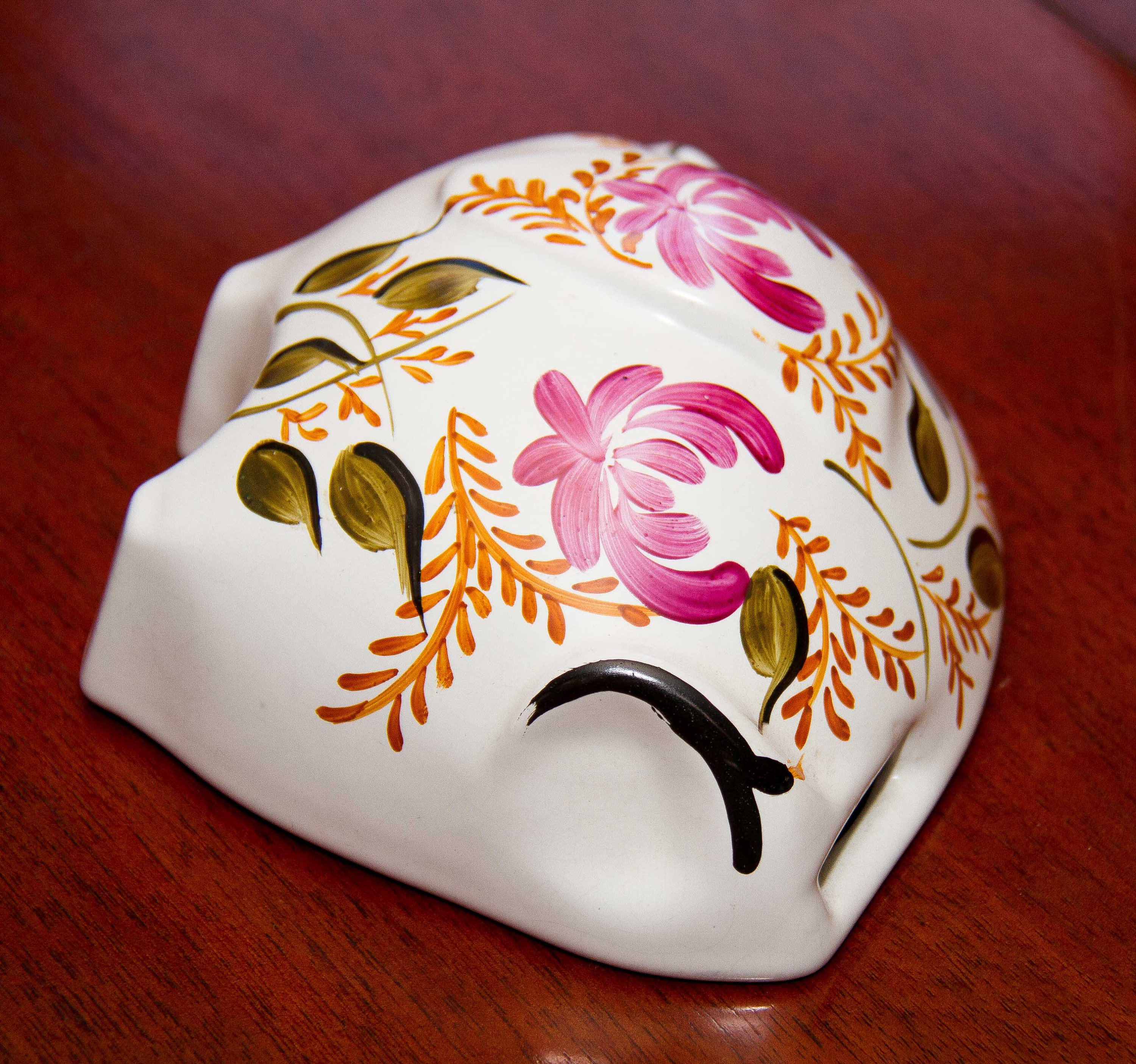 Arthur Wood hand painted vintage kitsch wall hanging pig decorative