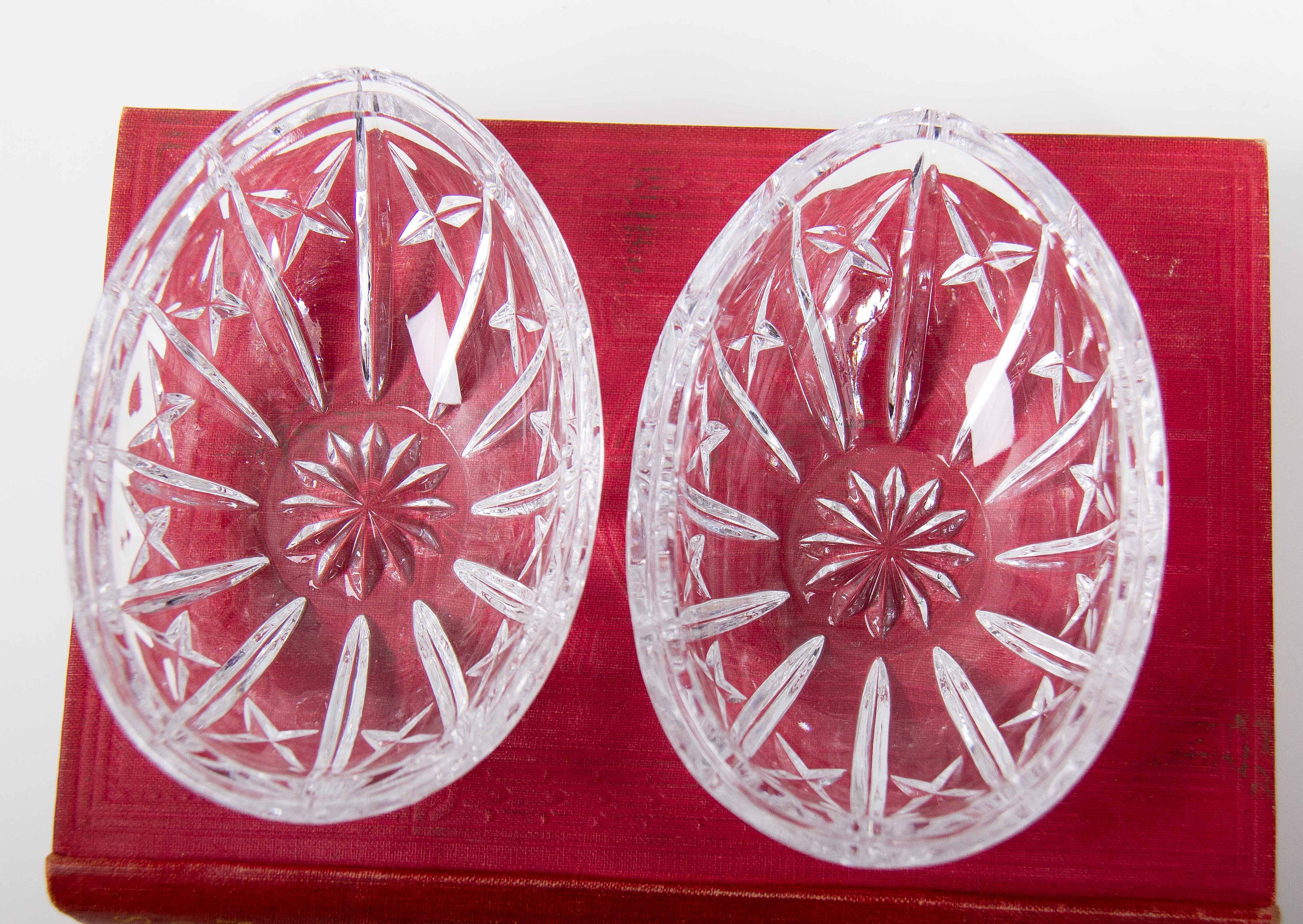 Vintage glass egg dish with lid 2 part trinket jewelry decorative glass