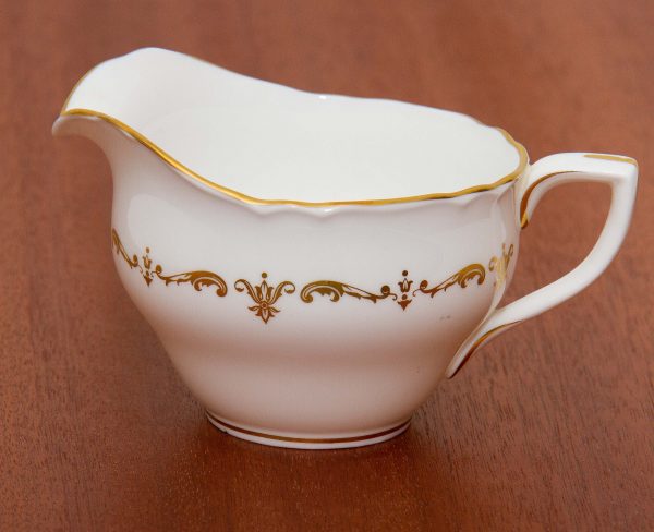 , Royal Worcester Gold Chantilly Pattern Milk or Cream Jug Fine Bone China Made in England china replacement