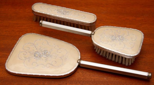 Vintage vanity Dressing Table set, Vintage Vanity Dressing Table Set Silver Embroidery Flowers Mirror &#038; Brushes