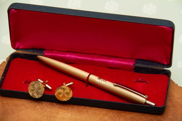 gold tone pen and cufflinks, Gold Tone Pen And Cufflinks Vintage Gift Set In Box