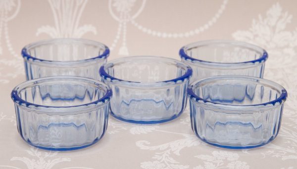 Pyrex blue glass ramekins, Pyrex Classic Transparent Blue Glass Ramekins Pots, Tapas, Crème Brûlée, Dips Dishes Set of 5