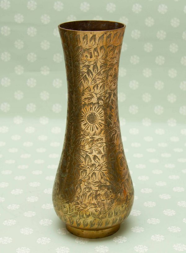 engraved Indian brass vase, Engraved Brass Vintage Indian Vase, Flower Pattern