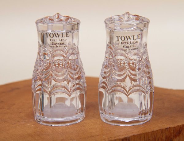 Towle Austrian Crystal Salt and Pepper, TOWLE Mozart 24% Austrian Lead Crystal Salt and Pepper Shakers Set