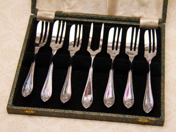 Stainless Chromium Plate silver cake forks, Set of 7 Vintage Chromium Plate on Nickel Silver Cake Forks In Presentation Case