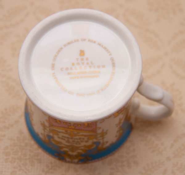 The Royal Collection Fine Bone China Queen Elizabeth II Golden Jubilee