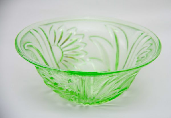 Art Deco Green Uranium Glass fruit bowl, Large Art Deco Green Uranium Glass Fruit Bowl